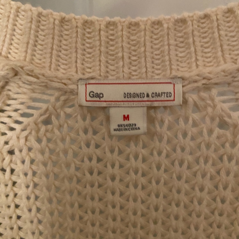 Gap cream colored cardigan